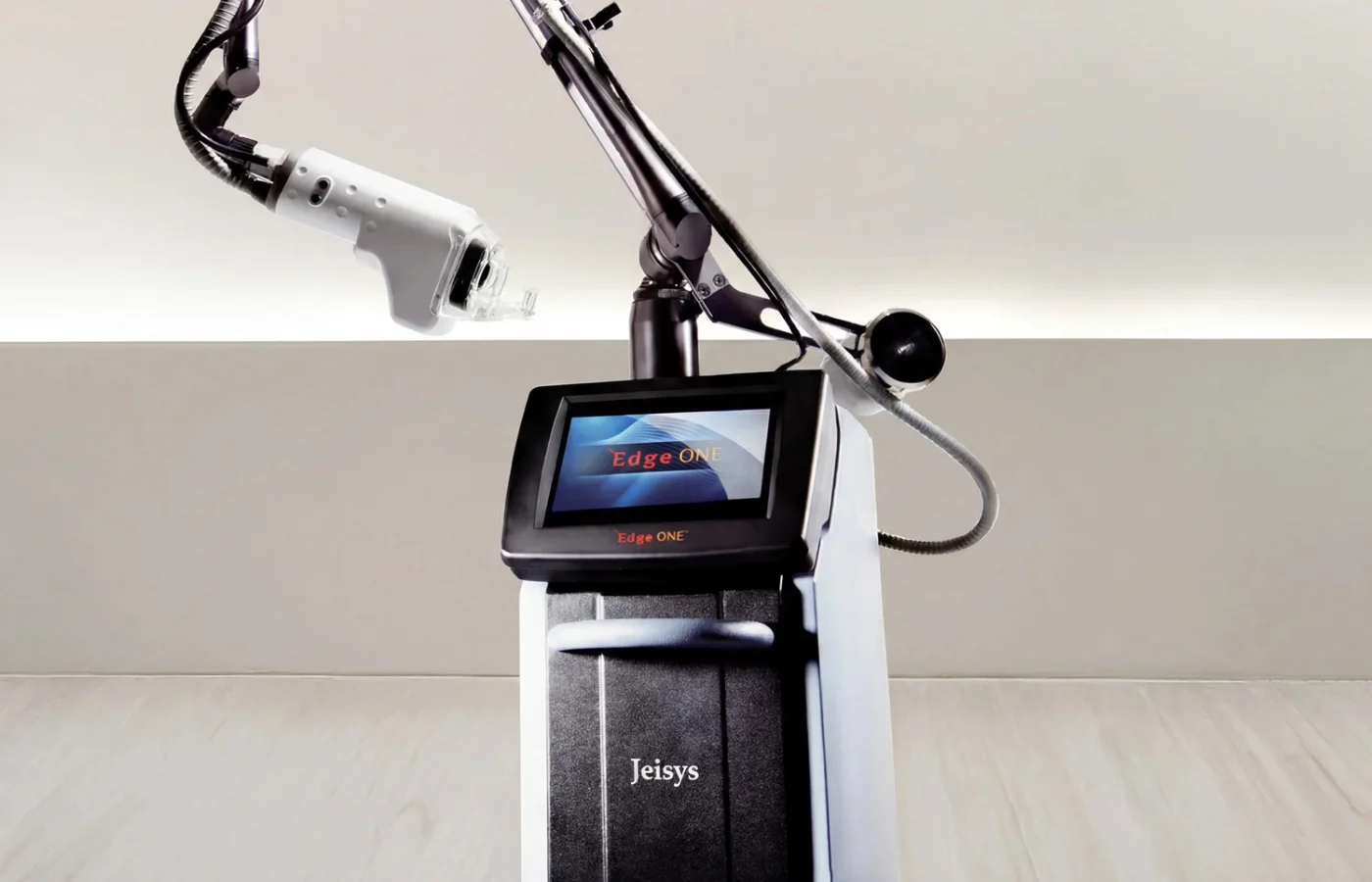 Fractional CO2 laser treatment for acne scars: does CO2 laser work for acne scars, by Dr Gerard Ee